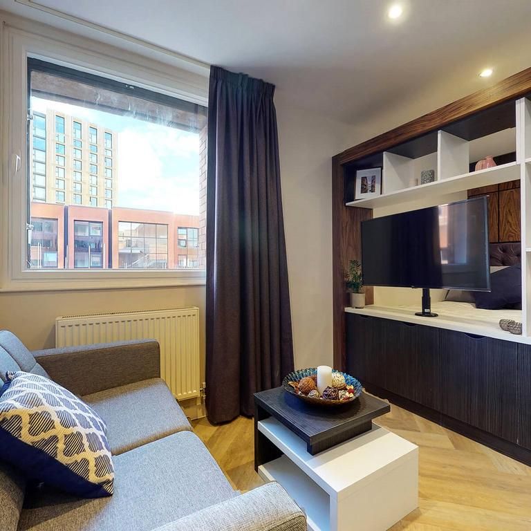 Studio to rent - Photo 1