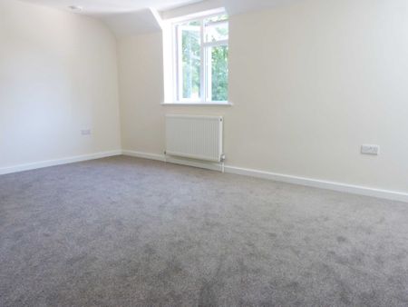 Price £3,000 pcm - Available 27/10/2025 - Unfurnished - Photo 3