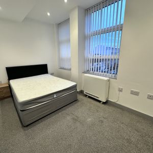 Cleveland Street, Doncaster - Photo 2