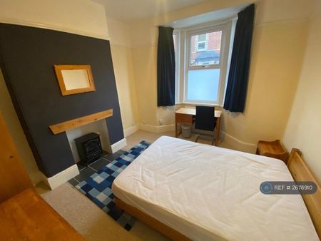 3 bedroom terraced house to rent - Photo 3