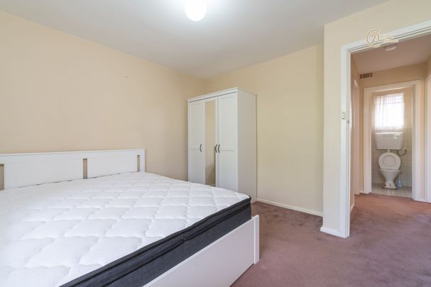 Location Location Location &commat;&dollar;600 Per Week - Photo 1