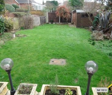 3 bed Semi-detached in The Furlongs , INGATESTONE, CM4 0AH - Photo 2