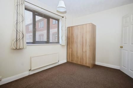 2 bedroom Mews house To Let - Photo 2