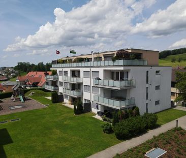 Grosszügige 7.5-Zimmerwohnung an ruhiger Lage - Photo 1