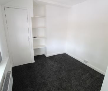 3 BED MID TERRACED HOUSE AVAILABLE TO LET GUILD AVENUE WALSALL WS3 - Photo 4