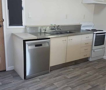 Affordable, All-Inclusive Private Rooms & Cabins! - Photo 3