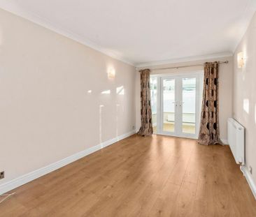 3 bedroom detached house to rent - Photo 2