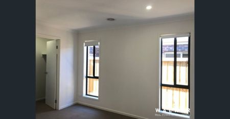 Modern Living Home! - Photo 3