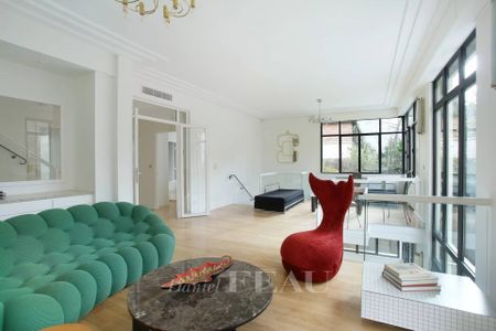 Location maison, Neuilly-sur-Seine, 8 pièces, 206.97 m², ref 85675210 - Photo 5