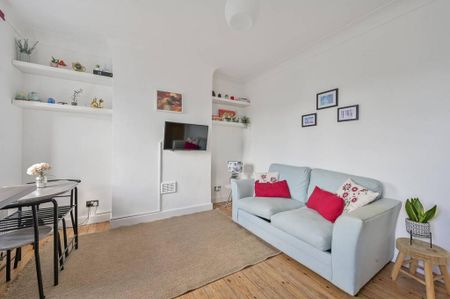 1 bedroom flat to rent - Photo 2