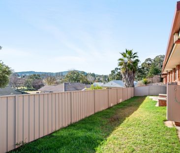 2/631 Pearsall Street, Lavington NSW 2641 - Townhouse For Rent | Do... - Photo 2