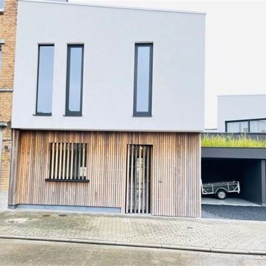 Rijwoning met 3 slaapkamers, terras en tuin - Foto 1