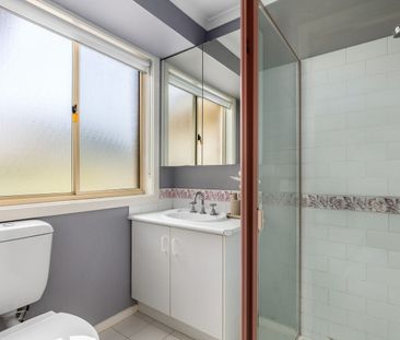 Modern Family Abode in popular Leopold - Photo 1