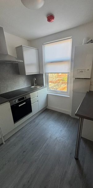 Bedsit, Rimrose Road, L20 - Photo 1
