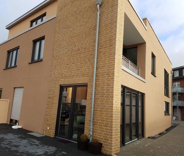 Neubau: Schöne 3 Zimmer Wohnung mit Balkon und Garage - Photo 5