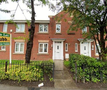 3 bedroom terraced house to rent - Photo 4