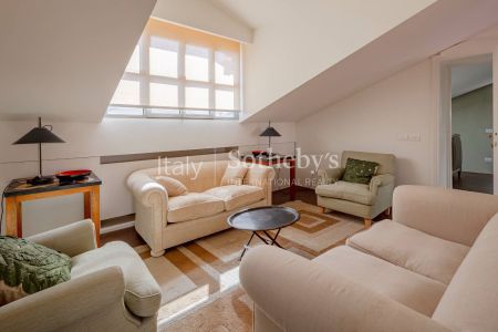 Charming apartment in the heart of the Quadrilatero District - Photo 2