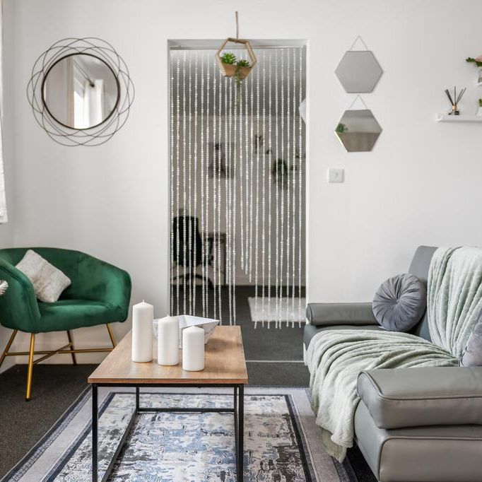 1 bedroom flat to rent - Photo 1