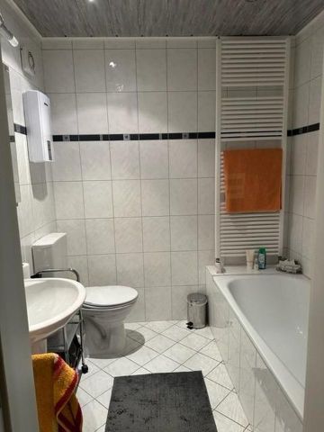 Gepflegte und modernisierte 4 ZKB Wohnung - Photo 3