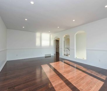 For Lease - 2101 Parkway Drive, Burlington, Ontario - Photo 2