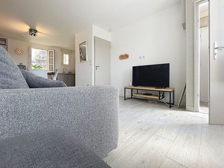 Location Appartement 2 pièces 51m² LA ROCHELLE 17000 - Photo 2