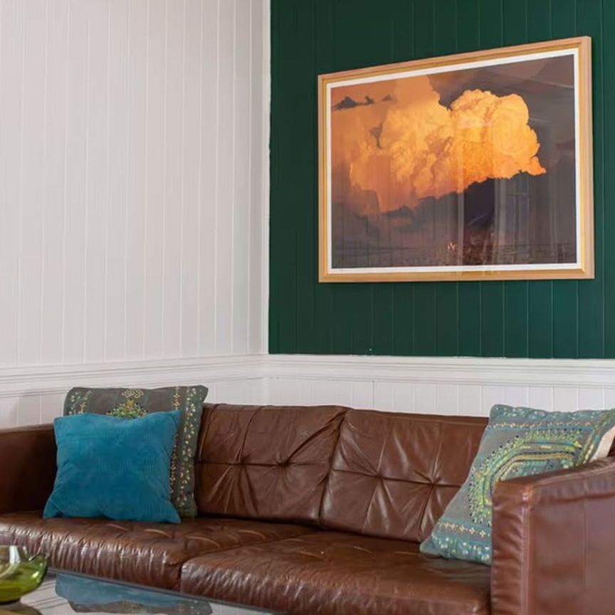 Perfect Location Fully Furnished Home - Photo 1