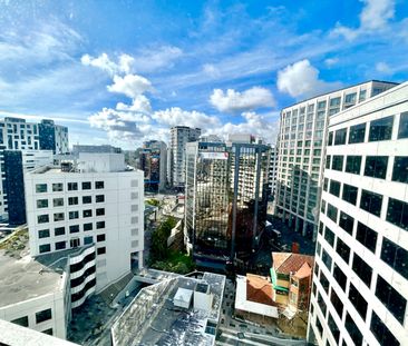 1 Bedroom on Liverpool Street - Photo 2