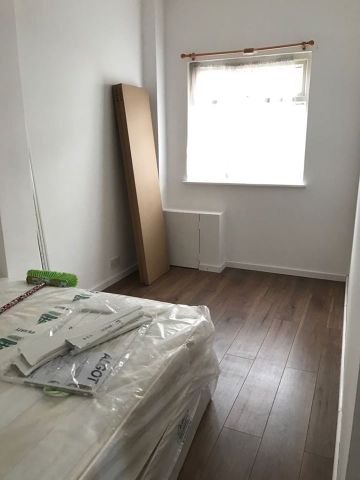 3 Bed Flat, Wakefield Street, E6 - Photo 3