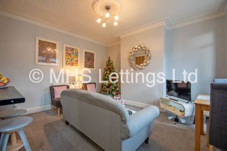 4 Bedroom Mid Terraced House for rent in Morris Grove - Photo 4