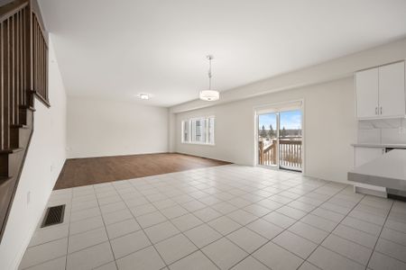 For Lease - 3773 Sunbank Crescent, Severn, Ontario - Photo 5