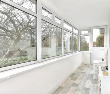 2 bedroom detached bungalow to rent - Photo 1