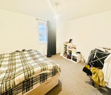 2 bedroom block of apartments to rent - Photo 2