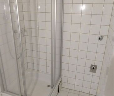 Provisionsfrei: Unbefristeter 59m² Altbau mit 2 Zimmern und Lift - ... - Photo 3