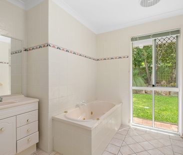 Spacious Family Living in a quiet Location - Photo 6
