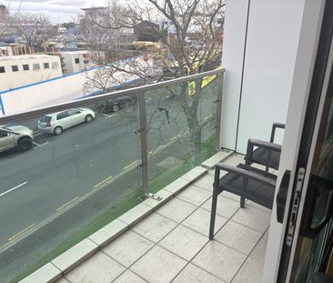 Modern Partially Furnished Apartment - Tauranga Central - Photo 6