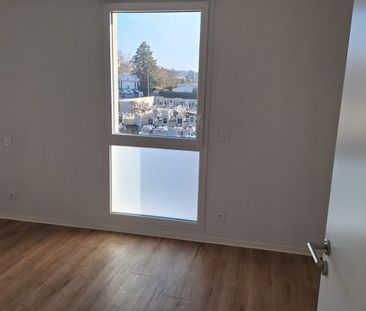 T2 AVEC TERRASSE ET PARKING - Photo 4