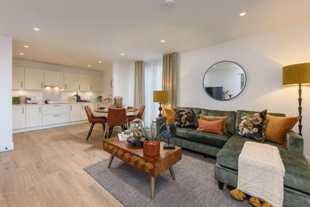 2 bedroom retirement property to rent - Photo 2