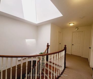 Detached Home For Lease | E9237552 - Photo 3