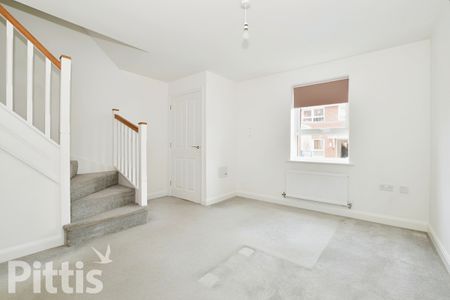 2 bedroom terraced house to rent - Photo 4