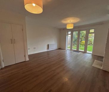 2 bedroom link detached house to rent - Photo 1