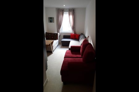 2 Bed Flat, Johnson Court, SE9 - Photo 4