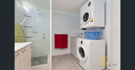 FURNISHED 3 BED APARTMENT - Photo 4