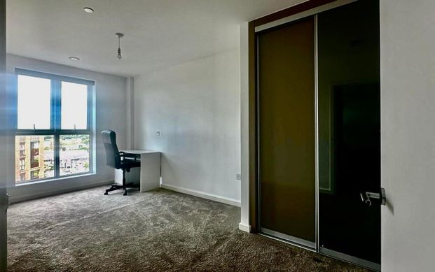 2 Bed Flat, Teal Point, IG11 - Photo 1