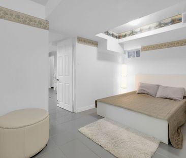 For Lease - 431 Carruthers Avenue Unit# Bsmt, Newmarket, Ontario - Photo 2