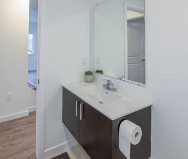 For Lease - 41 Waterleaf Trail, Welland, Ontario - Photo 4