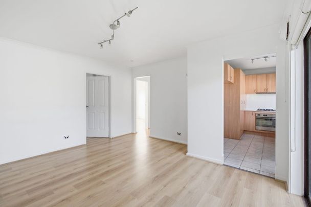 Stylish Ground Floor Living in a Prime Box Hill Location - Photo 1
