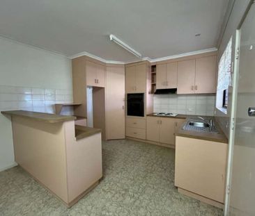 Charming 2-Bedroom Home on a Easy Care Block in McLaren Vale - Photo 6