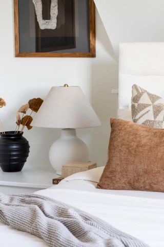 Eastward — H2: 3 BD Heritage House, The East Suite - Photo 2
