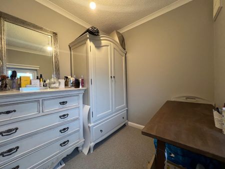 3 bedroom House To Let - Photo 3