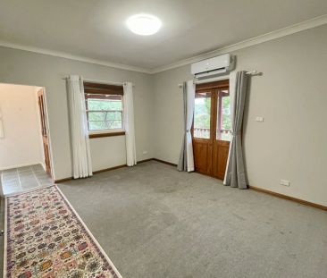 Well Presented Three Bedroom Home In Convenient Location! - Photo 3